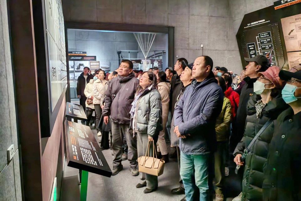 缅怀先烈志 清明祭英魂——彩乐园集团所属各企业党组织开展清明节主题系列活动
